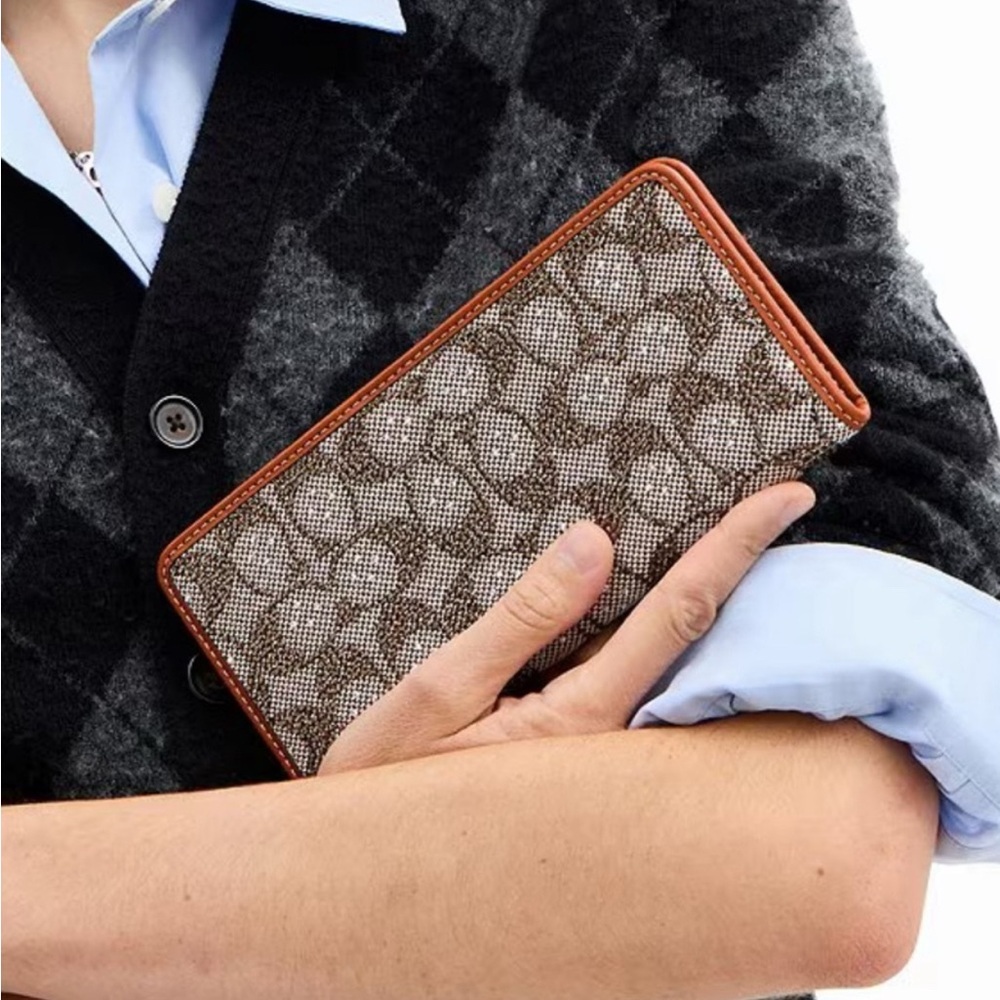 Coach Essential Slim Wallet Crystal Signature Jacquard “ FIRM PRICE” - Picture 3 of 9
